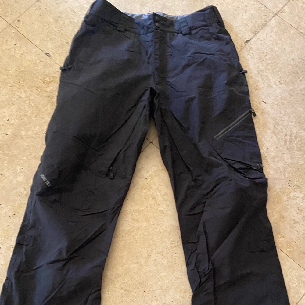 Brand new Burton snowboard pants AK 2 L Gore text